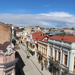 In Agmashenebeli Тбилиси